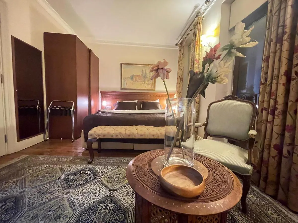 Dila Suits Istanbul Turkey